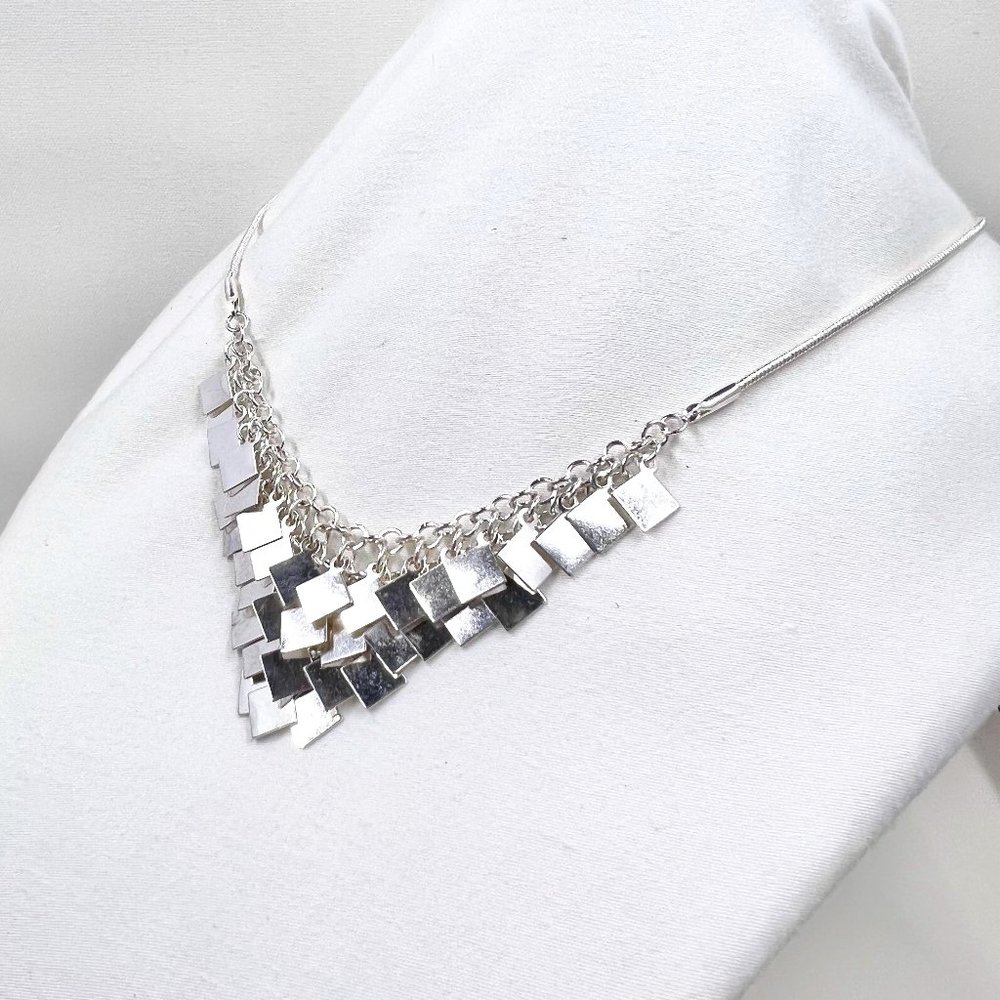 NWOT – NY & CO – Silver Tone Bib Style Multiple Layer Alloy 16” Necklace - Picture 1 of 5